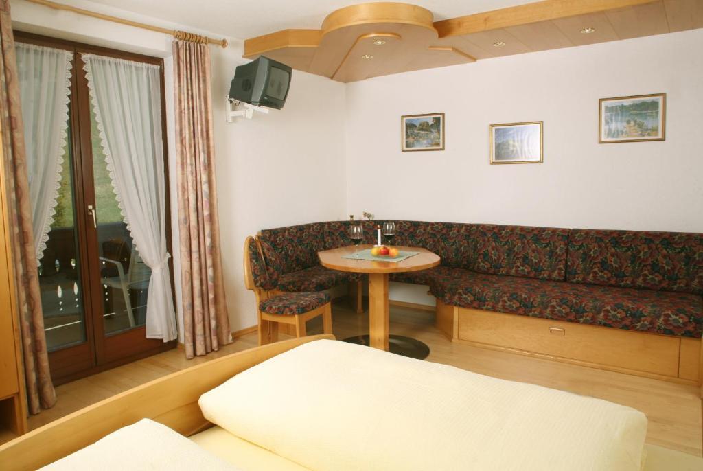 Gaestehaus Ortner Liesing Szoba fotó